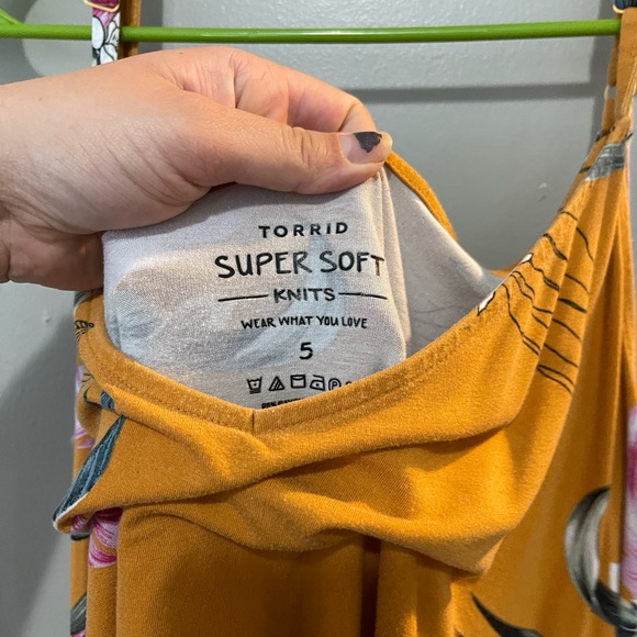 Floral Torrid Tank - Picture 2 of 2